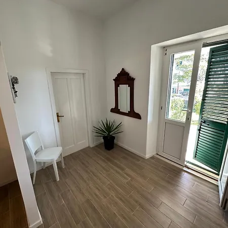 Franka Apartman Sumartin