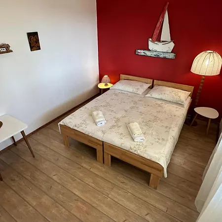 Franka Apartment