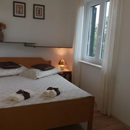 Apartment Franka *
