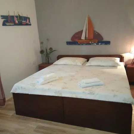 Franka Apartment