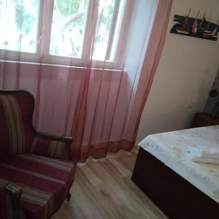 Franka Apartment *